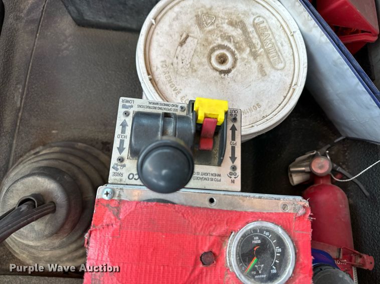 image for item EQ4652 2013 International WorkStar 7600 dump truck