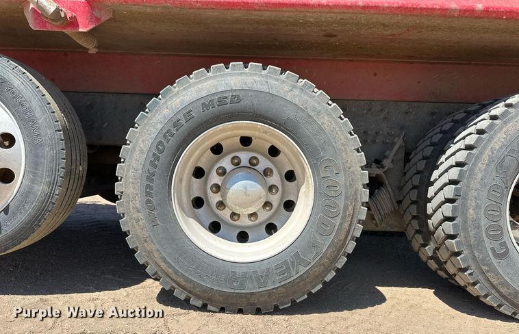 image for item EQ4652 2013 International WorkStar 7600 dump truck