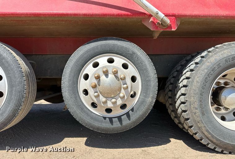 image for item EQ4652 2013 International WorkStar 7600 dump truck