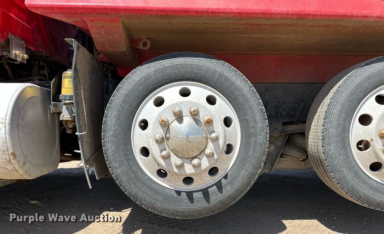 image for item EQ4652 2013 International WorkStar 7600 dump truck