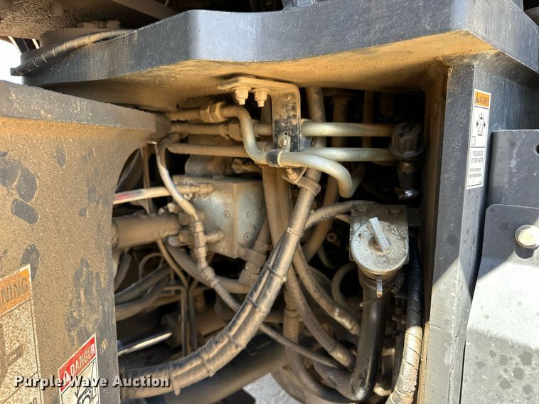 image for item EQ4653 2019 Case 1121G wheel loader