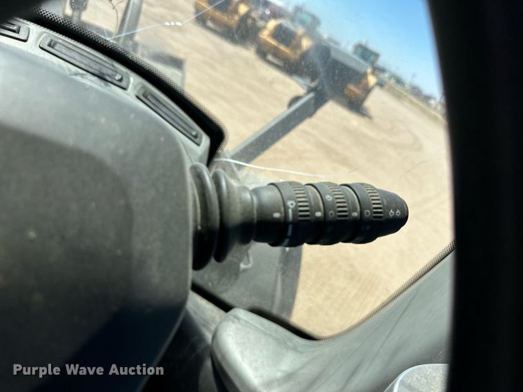 image for item EQ4653 2019 Case 1121G wheel loader