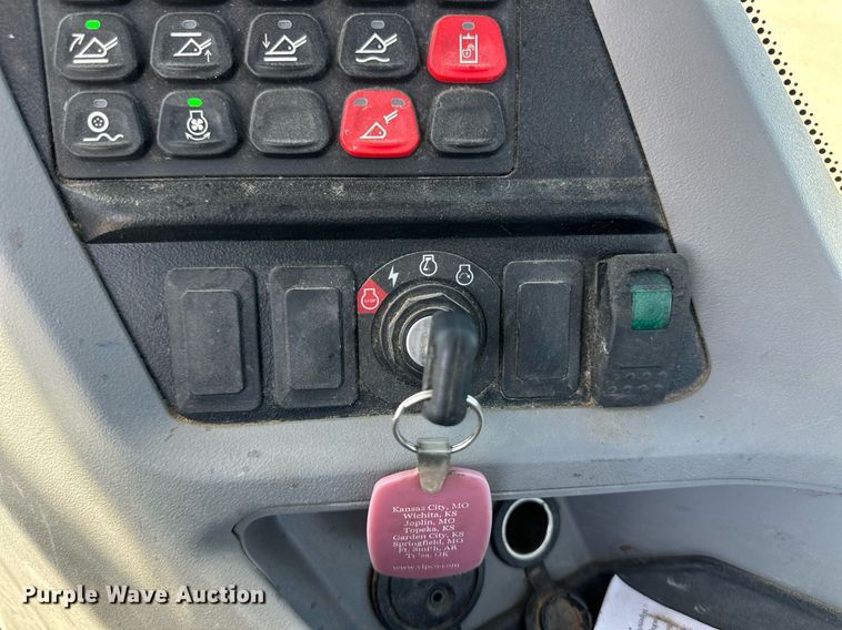 image for item EQ4653 2019 Case 1121G wheel loader