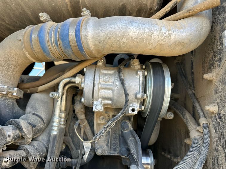 image for item EQ4653 2019 Case 1121G wheel loader