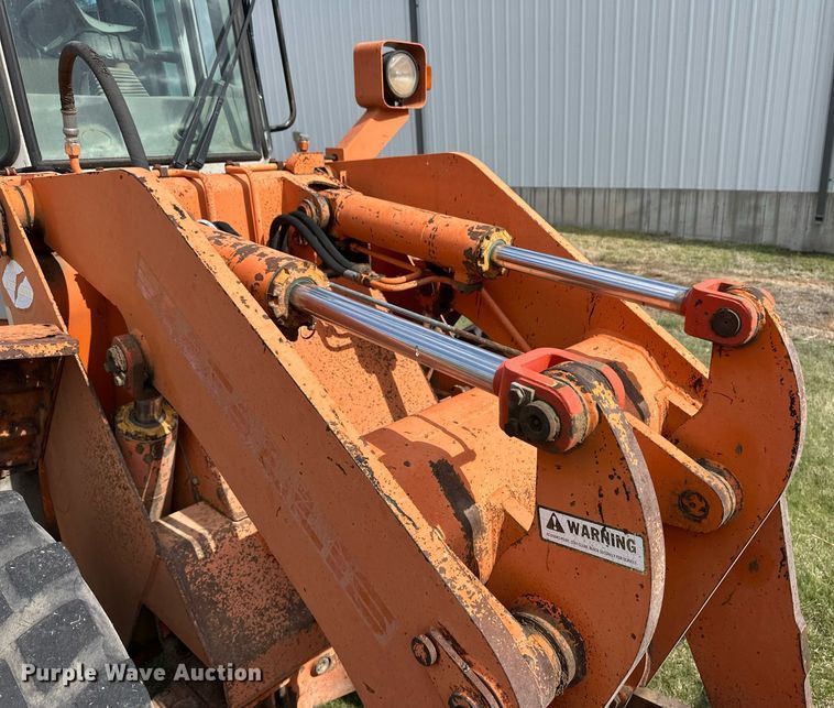 image for item EQ4654 Fiat-Allis FR100 wheel loader