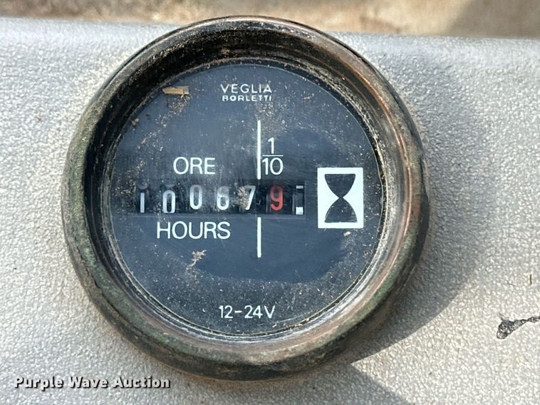 image for item EQ4654 Fiat-Allis FR100 wheel loader