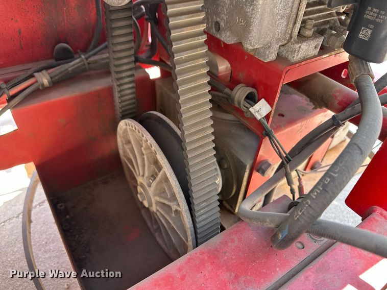 image for item EQ4707 Allen HP105 power trowel