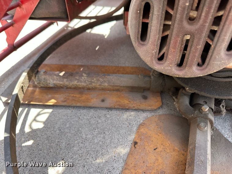 image for item EQ4707 Allen HP105 power trowel