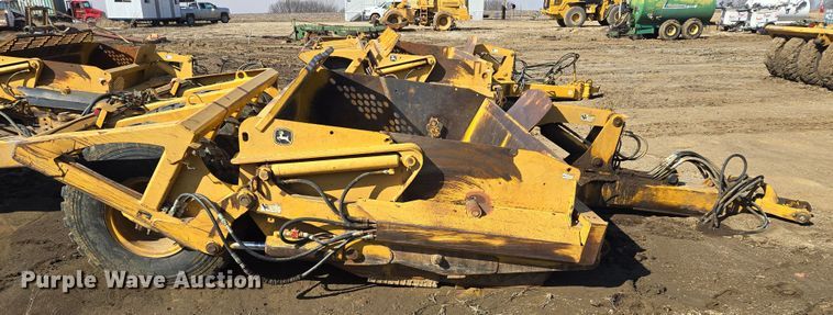 image for item EQ6765 2005 John Deere  1812C  scraper