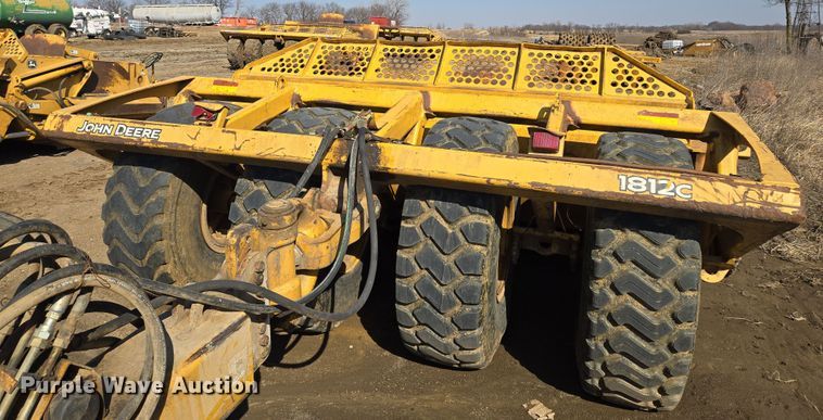 image for item EQ6765 2005 John Deere  1812C  scraper