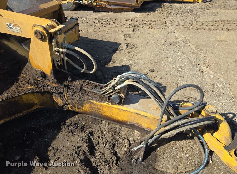 image for item EQ6765 2005 John Deere  1812C  scraper