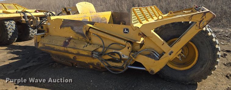 image for item EQ6766 2005 John Deere  1812C  scraper