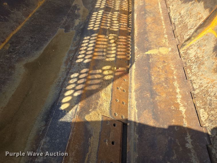 image for item EQ6766 2005 John Deere  1812C  scraper