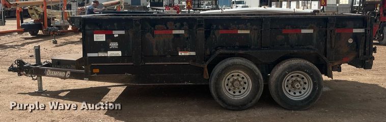 image for item ER5206 2015 Diamond C dump trailer