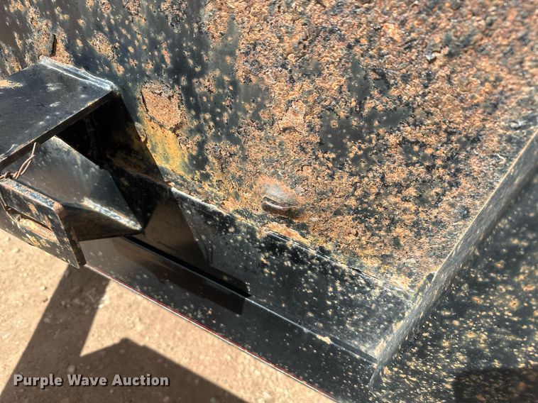 image for item ER5206 2015 Diamond C dump trailer