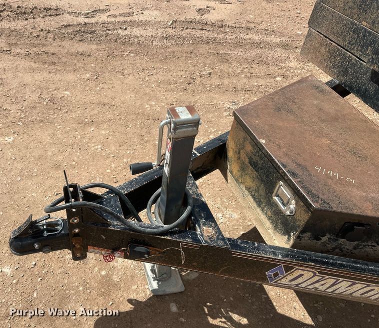 image for item ER5206 2015 Diamond C dump trailer