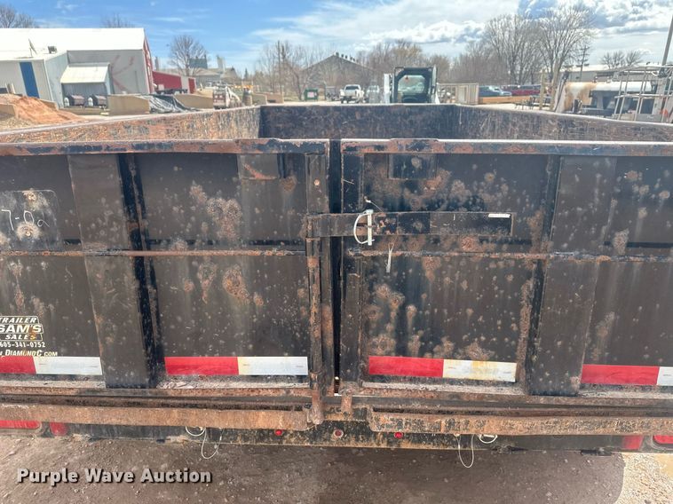 image for item ER5206 2015 Diamond C dump trailer