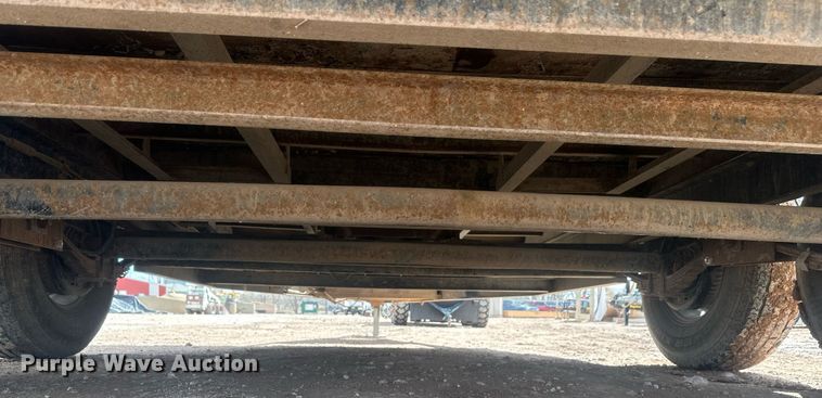 image for item ER5206 2015 Diamond C dump trailer