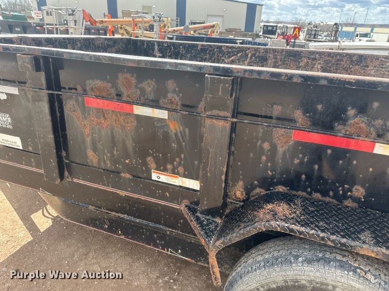 image for item ER5206 2015 Diamond C dump trailer