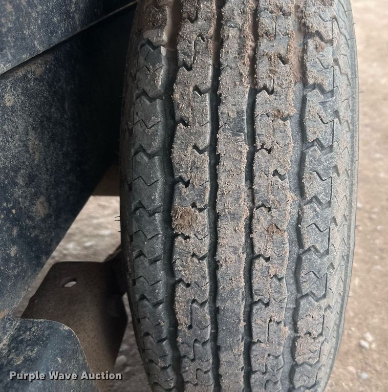 image for item ER5206 2015 Diamond C dump trailer