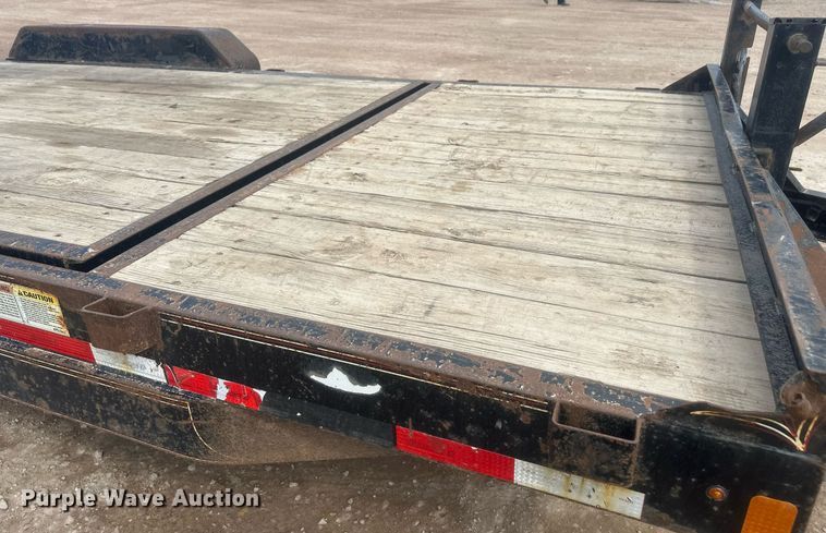 image for item ER5207 2013 Diamond C tilt deck equipment trailer