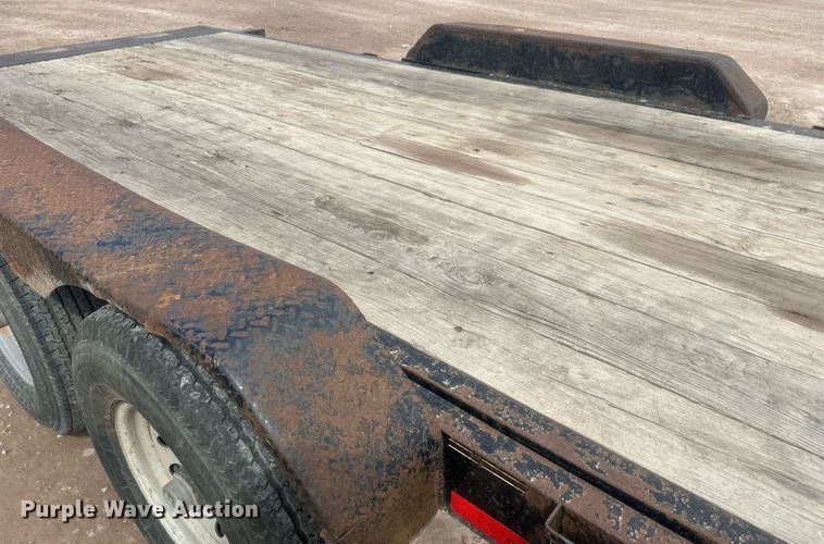 image for item ER5207 2013 Diamond C tilt deck equipment trailer