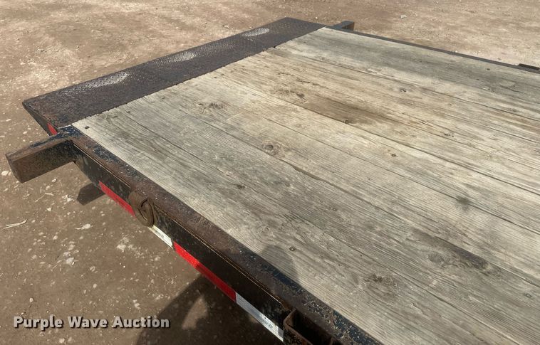 image for item ER5207 2013 Diamond C tilt deck equipment trailer