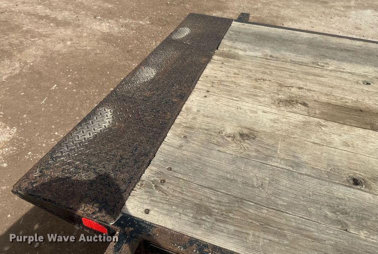 image for item ER5207 2013 Diamond C tilt deck equipment trailer