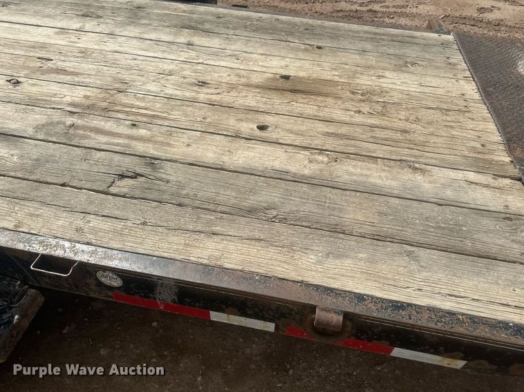 image for item ER5207 2013 Diamond C tilt deck equipment trailer