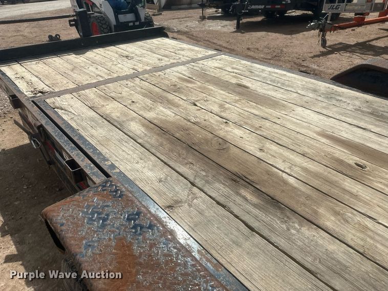 image for item ER5207 2013 Diamond C tilt deck equipment trailer