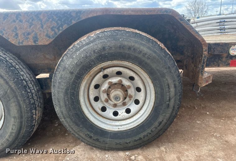 image for item ER5207 2013 Diamond C tilt deck equipment trailer