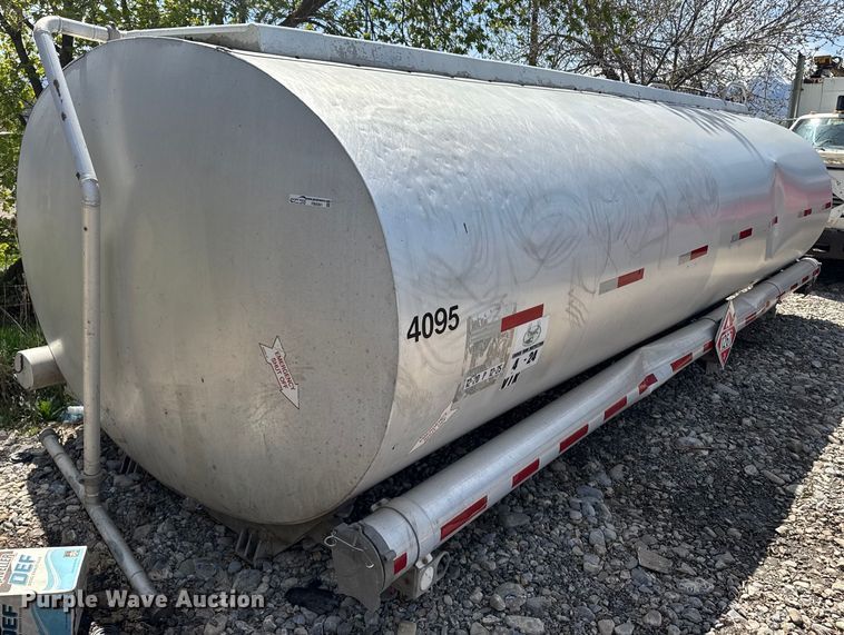 image for item FB9361 Beall tank truck bed
