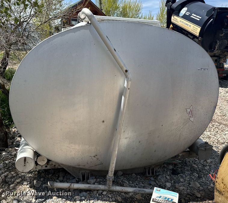 image for item FB9361 Beall tank truck bed