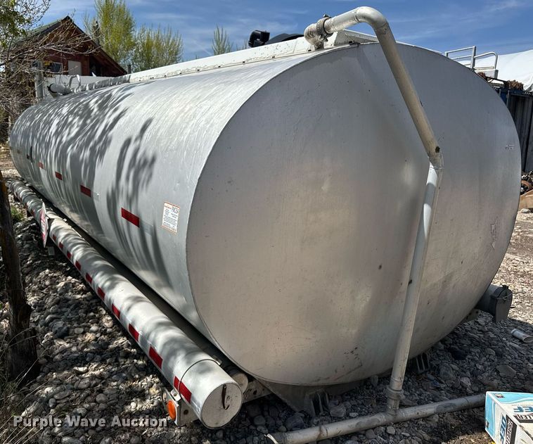 image for item FB9361 Beall tank truck bed