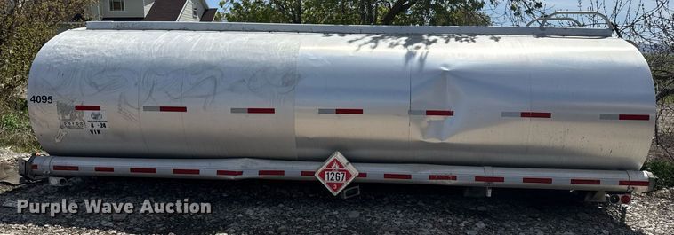 image for item FB9361 Beall tank truck bed
