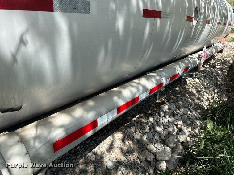 image for item FB9361 Beall tank truck bed