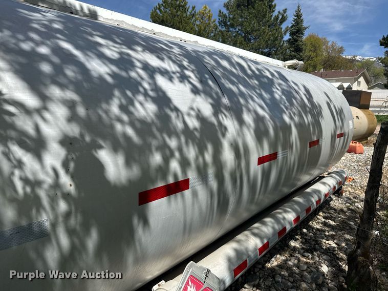 image for item FB9361 Beall tank truck bed