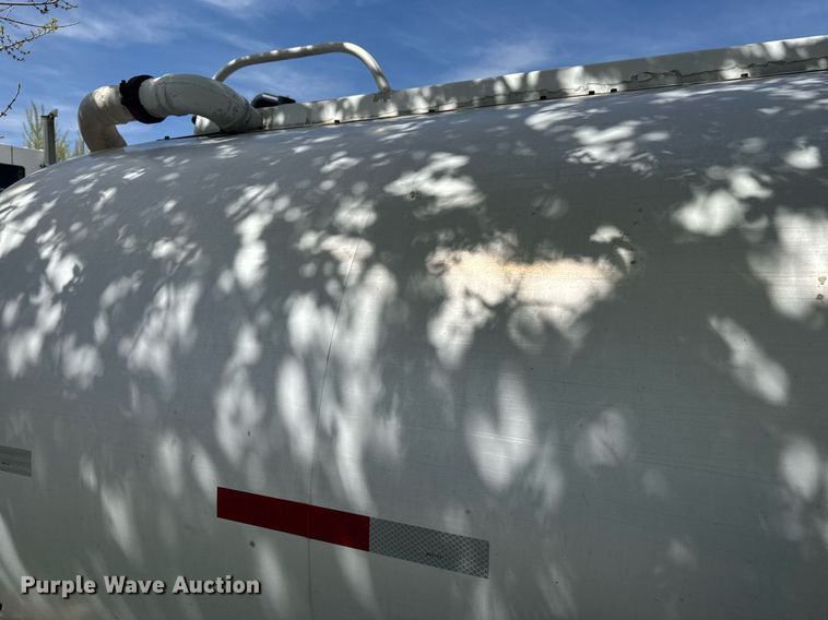 image for item FB9361 Beall tank truck bed