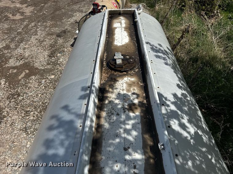 image for item FB9361 Beall tank truck bed