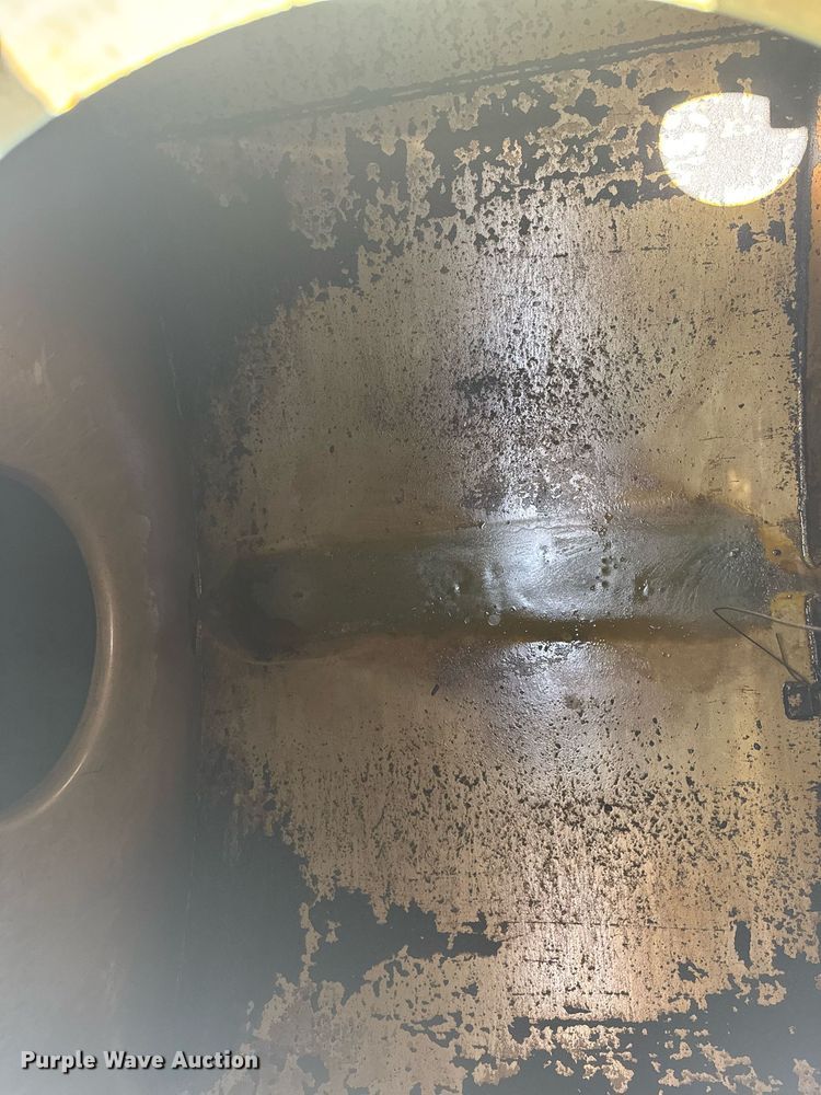 image for item FB9361 Beall tank truck bed