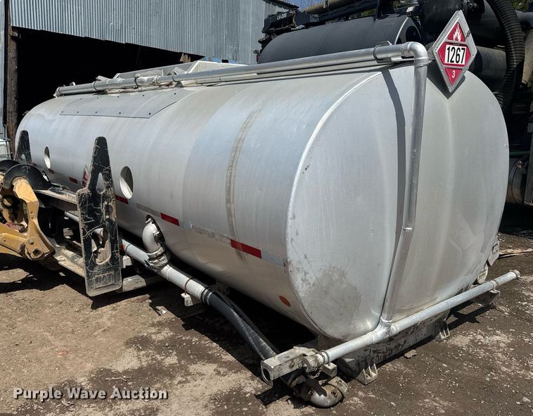 image for item FB9362 Beall tank truck bed