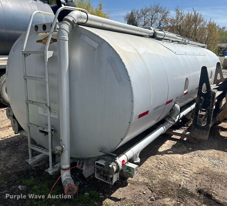 image for item FB9362 Beall tank truck bed