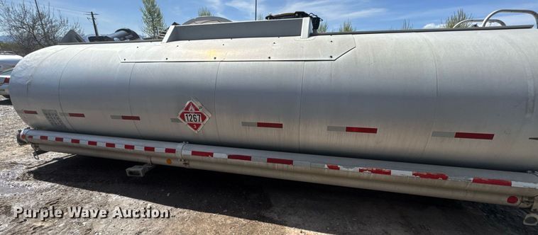 image for item FB9362 Beall tank truck bed