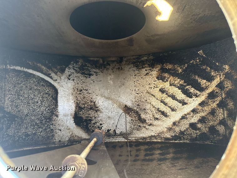 image for item FB9362 Beall tank truck bed