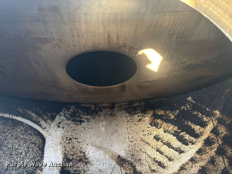 image for item FB9362 Beall tank truck bed