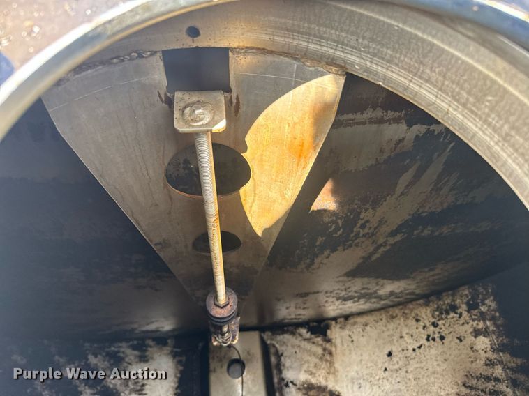 image for item FB9362 Beall tank truck bed