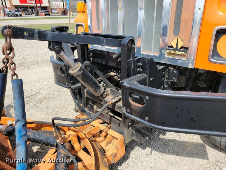 image for item NV9772 2000 International 2554 dump truck