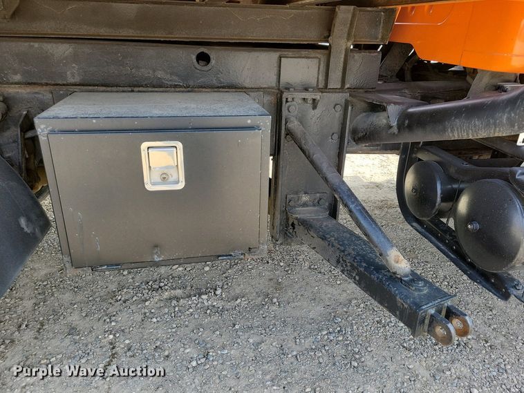 image for item NV9772 2000 International 2554 dump truck