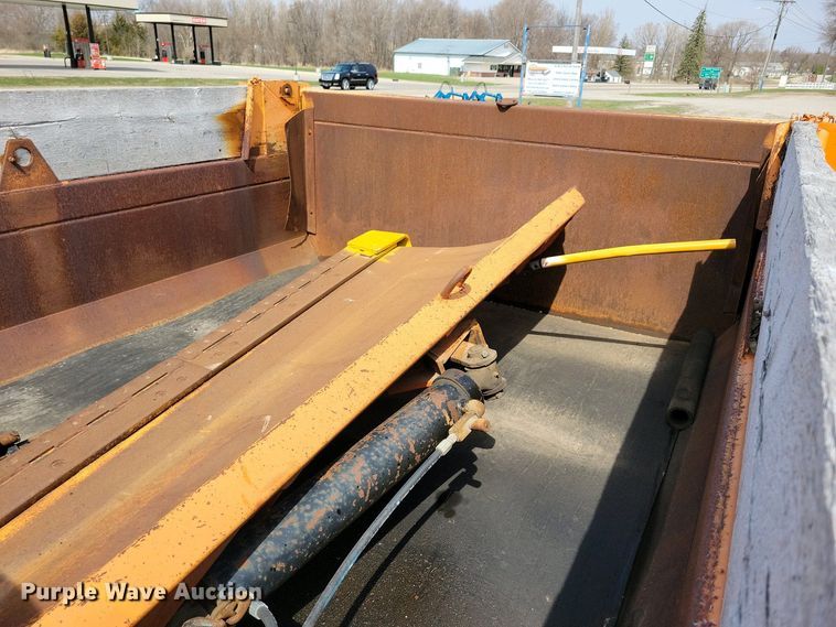 image for item NV9772 2000 International 2554 dump truck