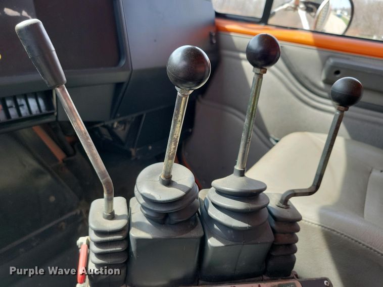 image for item NV9772 2000 International 2554 dump truck